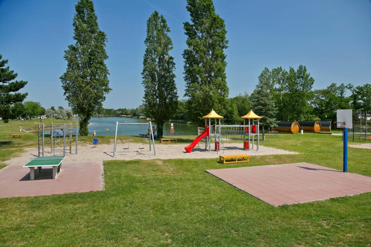Knaus Campingpark Bad Duerkheim Exterior photo